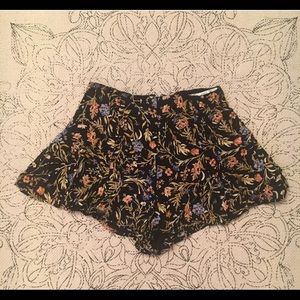 Kimchi Blue Floral Shorts